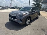 Used 2022 Toyota Highlander L image 3