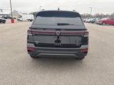 New 2025 Volkswagen Taos SE image 4
