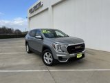 Used 2024 GMC Terrain SLE image 2