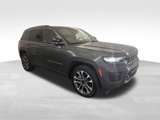 Used 2022 Jeep Grand Cherokee Overland w/ Advanced Protech Group III image 4