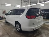 Used 2022 Chrysler Voyager LX image 3