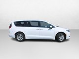 Used 2023 Chrysler Voyager LX image 2