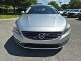Used 2016 Volvo V60 T5 Premier w/ Convenience Package image 2
