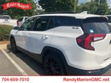 Used 2022 GMC Terrain SLE w/ Driver Convenience Package image 2