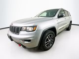 Used 2017 Jeep Grand Cherokee Trailhawk image 3
