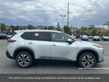 Used 2022 Nissan Rogue SV image 4
