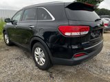 Used 2018 Kia Sorento LX image 3