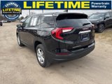Used 2024 GMC Terrain SLE image 2