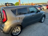 Used 2017 Kia Soul + image 4