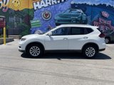 Used 2018 Nissan Rogue SV image 2