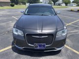 Used 2019 Chrysler 300 Limited image 2