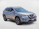 Used 2020 Nissan Rogue SV w/ Sun & Sound Touring Package image 3