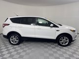 Used 2017 Ford Escape SE image 4