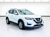 Used 2017 Nissan Rogue SV w/ SV Premium Package image 3
