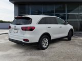 Used 2019 Kia Sorento LX image 4