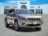 Used 2019 Jeep Cherokee Overland w/ Technology Group image 2