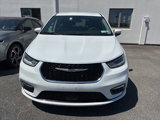 Used 2023 Chrysler Pacifica Touring-L image 2