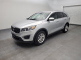 Used 2017 Kia Sorento LX w/ LX Convenience Package image 2