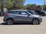 Used 2019 Nissan Kicks SV image 3