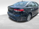 Used 2022 Toyota Corolla LE image 4