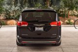 Used 2017 Chrysler Pacifica Limited w/ UConnect Theater Package image 5