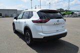 Used 2024 Nissan Rogue SV image 5