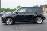 Used 2022 Kia Soul LX w/ Technology Package image 4