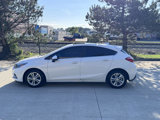 Used 2018 Chevrolet Cruze LT image 3