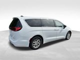 Used 2024 Chrysler Pacifica Touring-L image 5