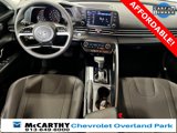 Used 2022 Hyundai Elantra SEL image 2