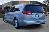Used 2018 Chrysler Pacifica Limited image 4