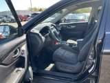 Used 2016 Nissan Rogue SV image 5
