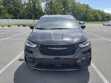 New 2025 Chrysler Pacifica Premium image 3