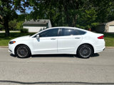 Used 2017 Ford Fusion SE w/ Fusion SE Technology Package image 2