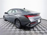 Used 2024 Hyundai Elantra SEL image 4