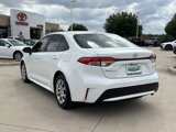 Used 2021 Toyota Corolla LE image 6