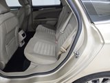 Used 2017 Ford Fusion SE w/ Fusion SE Technology Package image 3
