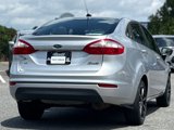 Used 2017 Ford Fiesta SE image 5