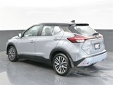 Used 2023 Nissan Kicks SV image 3
