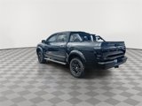 Used 2018 Nissan Titan SV w/ SV Convenience Package image 6
