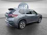 Used 2021 Nissan Rogue SV image 3