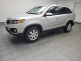 Used 2013 Kia Sorento LX w/ Convenience Pkg image 2