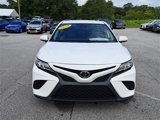 Used 2020 Toyota Camry SE image 2