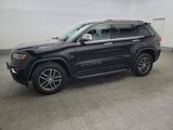 Used 2017 Jeep Grand Cherokee Limited w/ Luxury Group II image 2