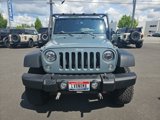 Used 2015 Jeep Wrangler Unlimited Rubicon w/ Connectivity Group image 2