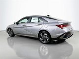 New 2025 Hyundai Elantra SEL image 4