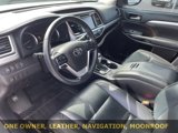 Used 2019 Toyota Highlander XLE image 2