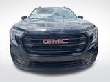 Used 2023 GMC Terrain SLE w/ Driver Convenience Package image 2
