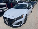 Used 2023 Nissan Altima 2.5 SR image 2