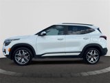 Used 2021 Kia Seltos SX w/ SX Sunroof Package image 2